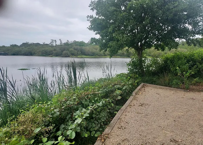 Camping Mobil-home 4 Personnes *